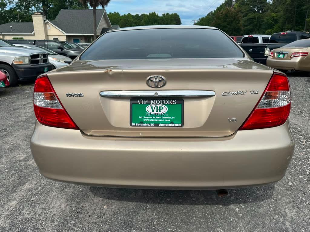 Toyota Camry XLE V6 2002