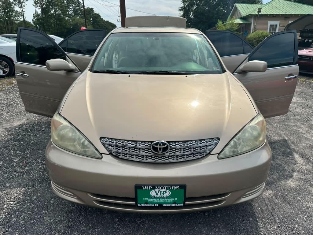 Toyota Camry XLE V6 2002