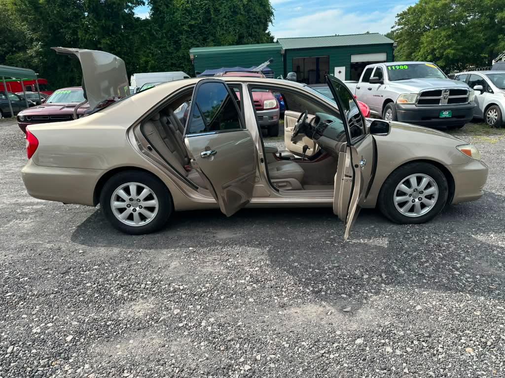 Toyota Camry XLE V6 2002