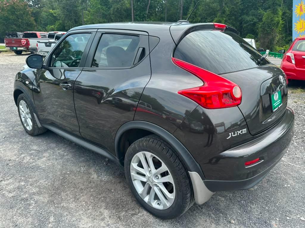 Nissan Juke S FWD 2013