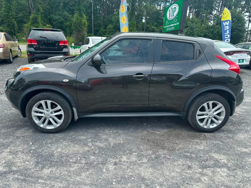 Nissan Juke S FWD 2013