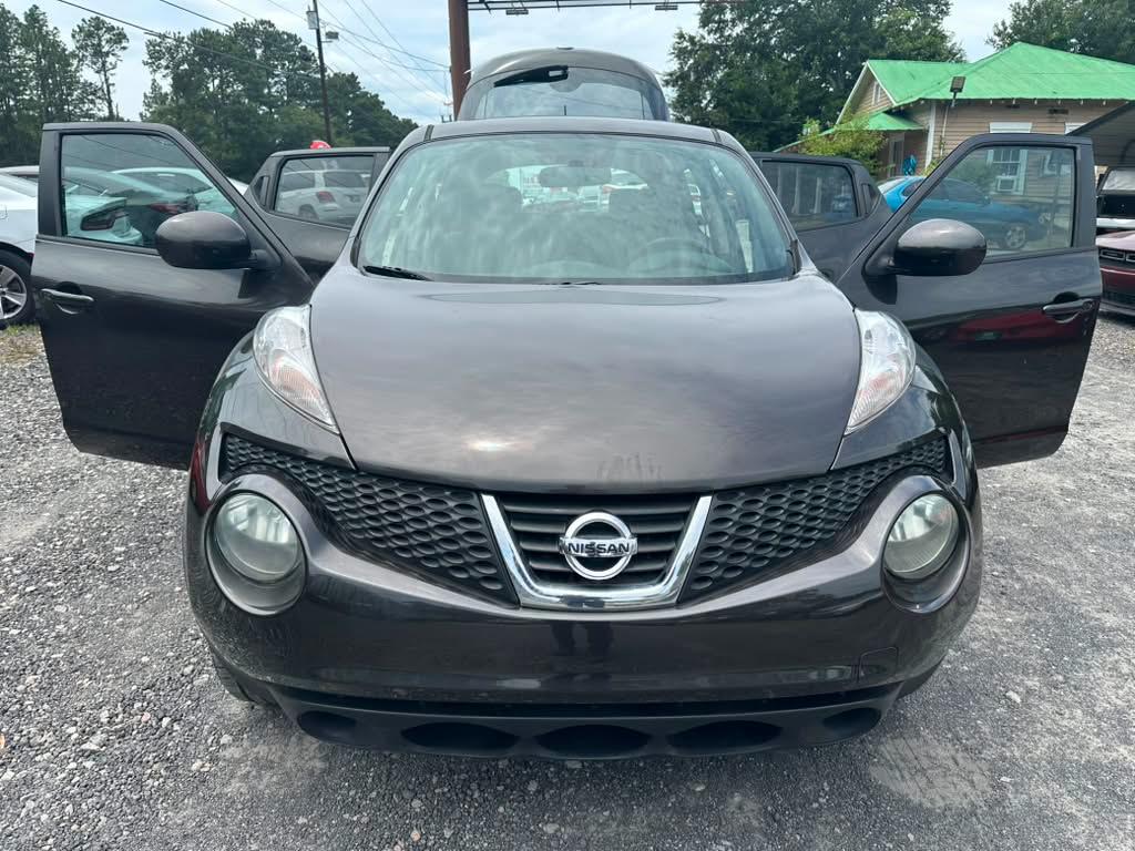 Nissan Juke S FWD 2013