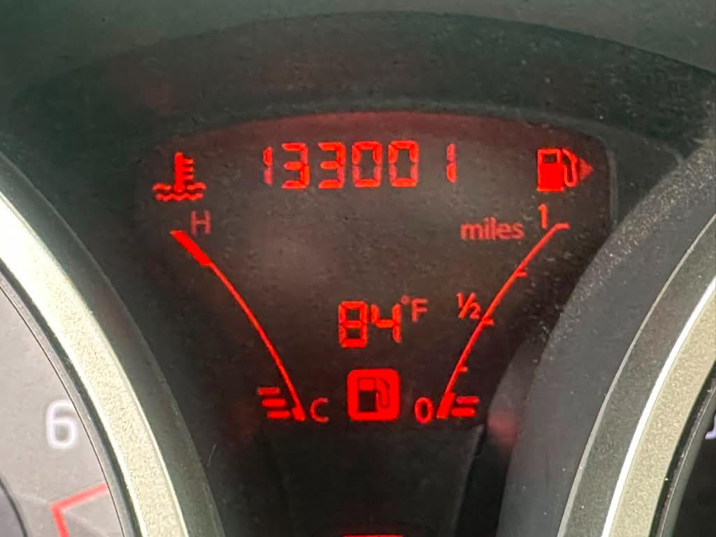 Nissan Juke S FWD 2013