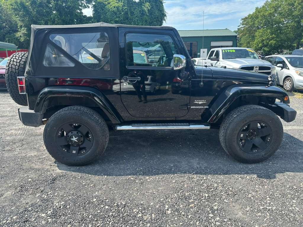 Jeep Wrangler Sahara 4WD 2012