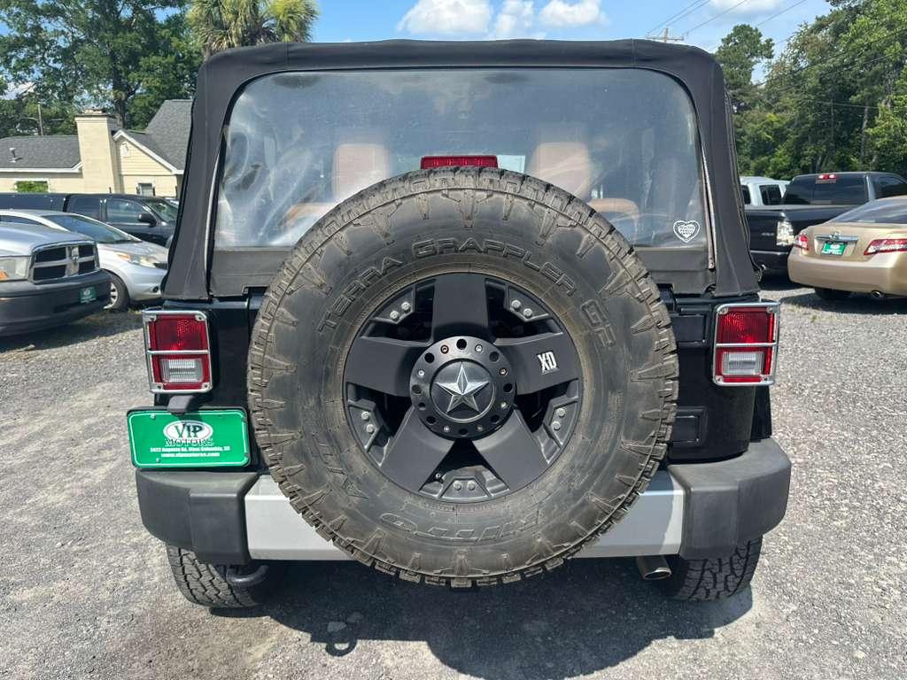 Jeep Wrangler Sahara 4WD 2012