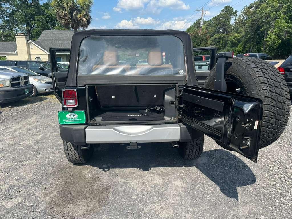 Jeep Wrangler Sahara 4WD 2012