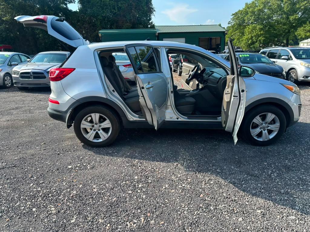Kia Sportage LX FWD 2013