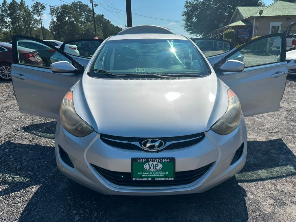 Hyundai Elantra Limited 2011
