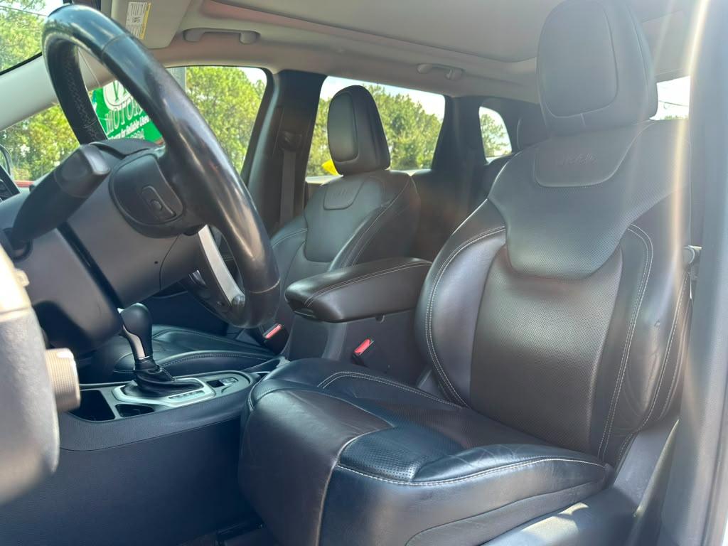 Jeep Cherokee Limited FWD 2015