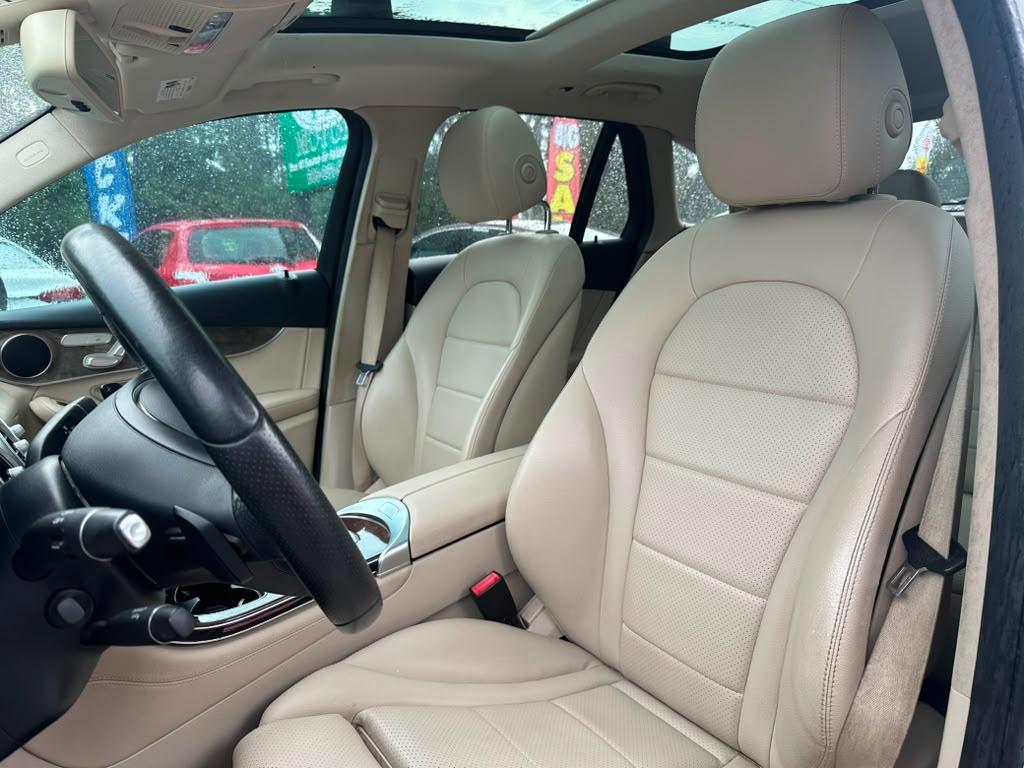 Mercedes-Benz GLC-Class GLC300 2018