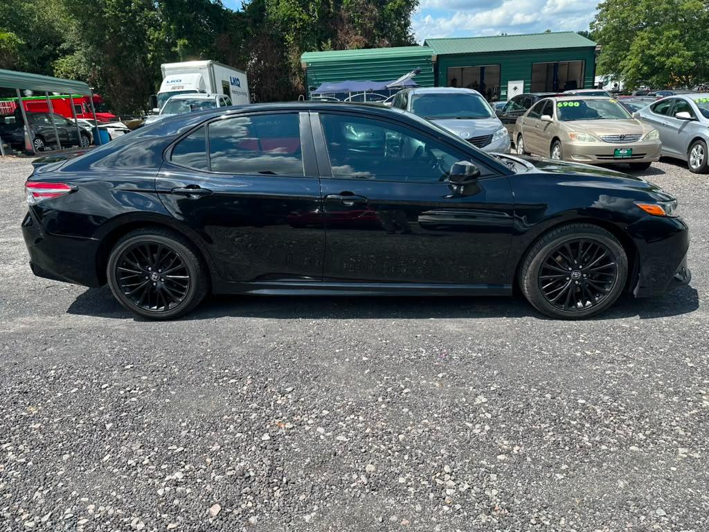 Toyota Camry XLE 2019