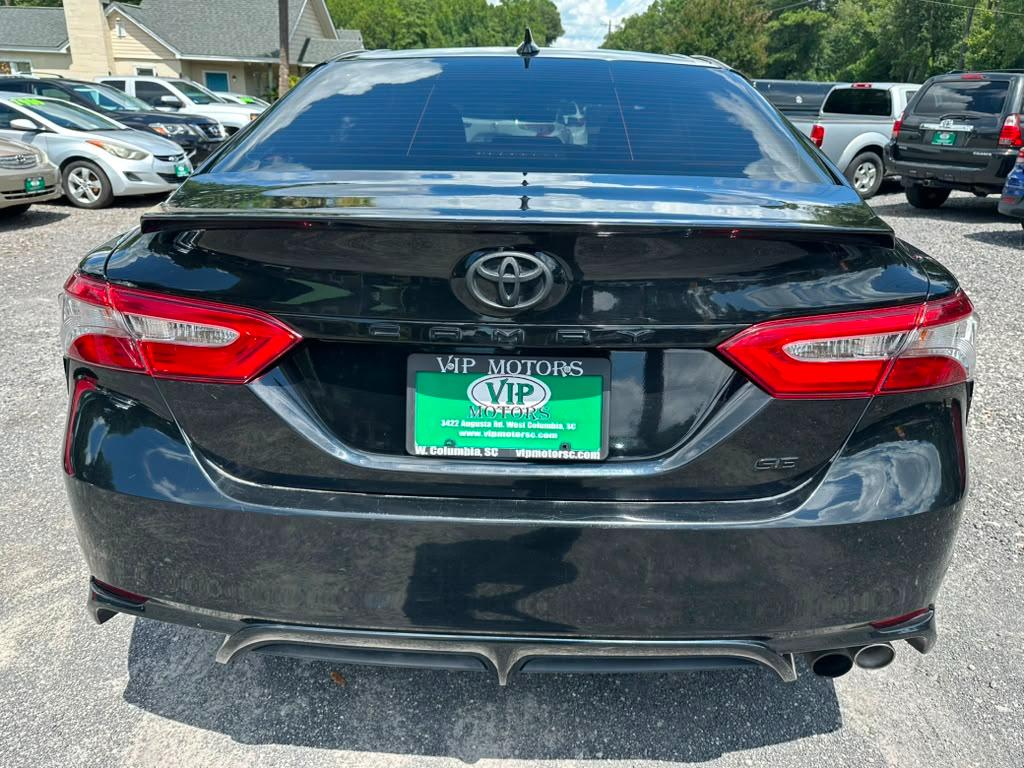 Toyota Camry XLE 2019