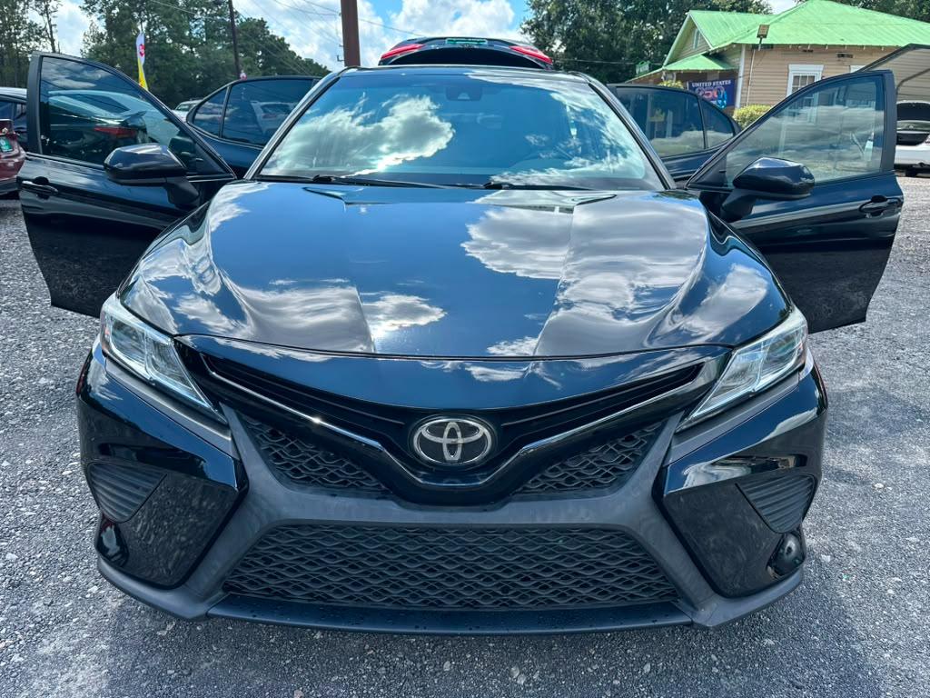 Toyota Camry XLE 2019