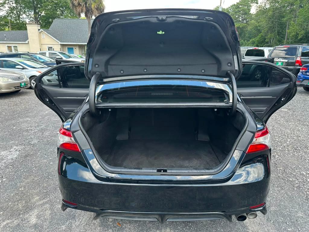 Toyota Camry XLE 2019