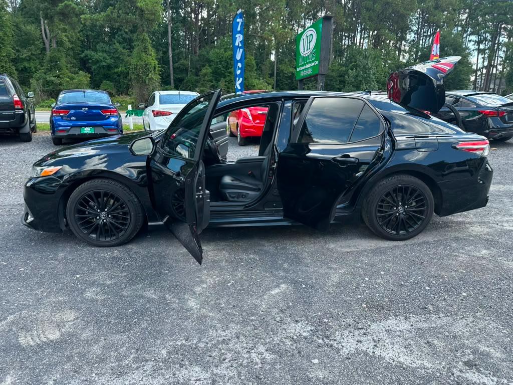 Toyota Camry XLE 2019