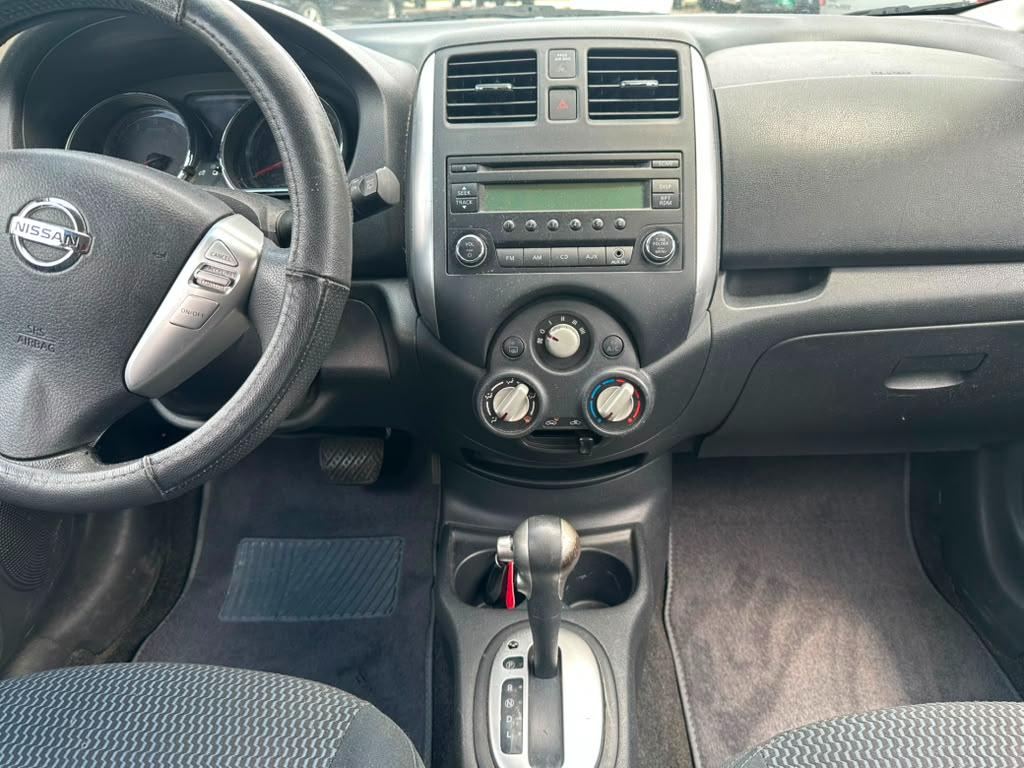 Nissan Versa Note S 2014