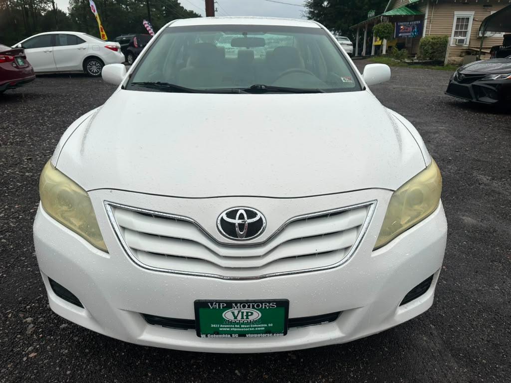 Toyota Camry SE 6-Spd MT 2010