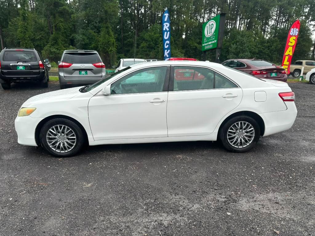 Toyota Camry SE 6-Spd MT 2010