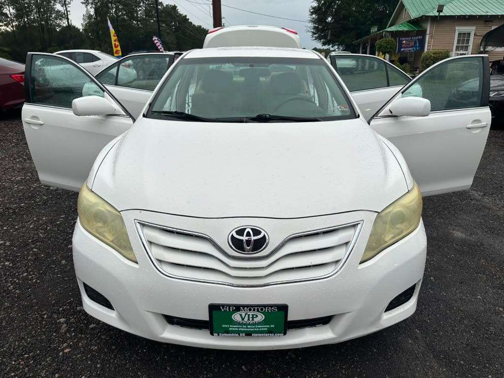 Toyota Camry SE 6-Spd MT 2010