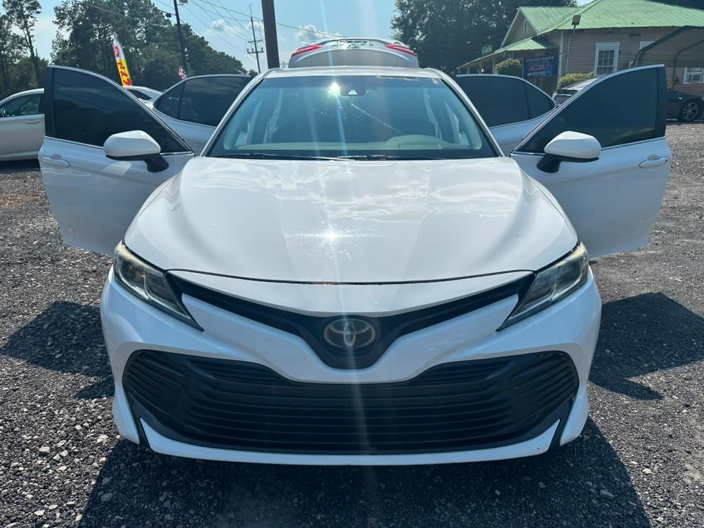 Toyota Camry XLE 2019
