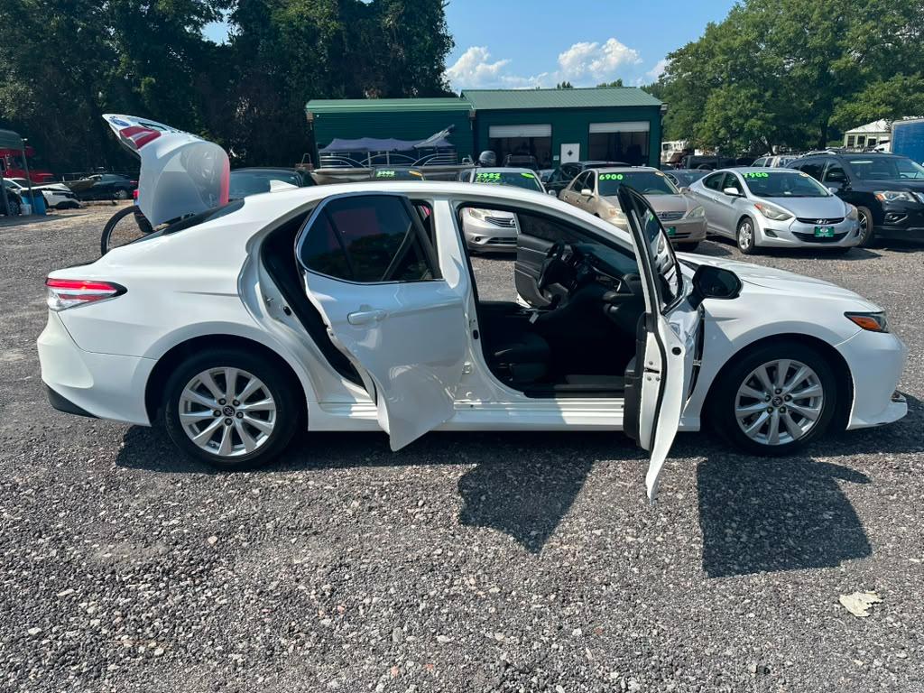Toyota Camry XLE 2019