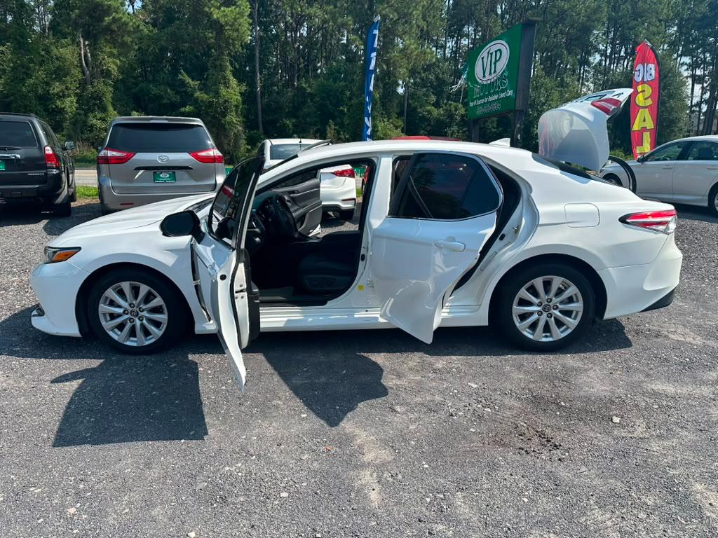 Toyota Camry XLE 2019