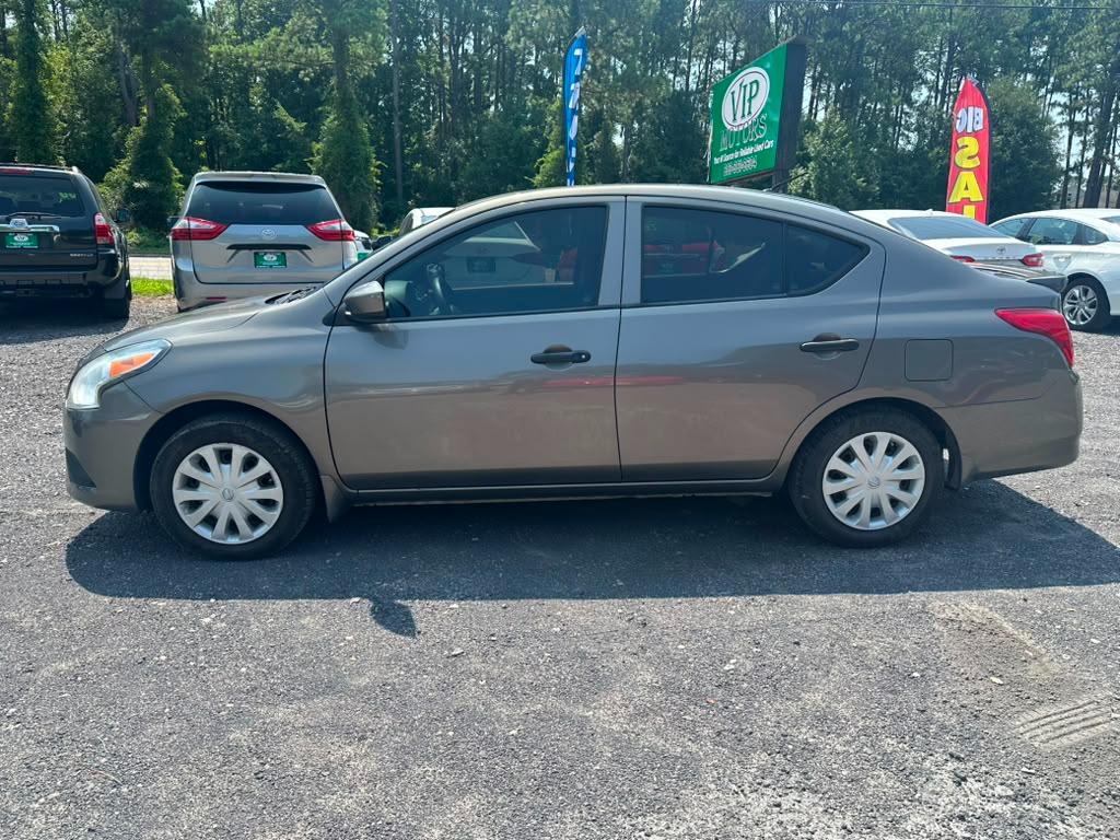 Nissan Versa 1.6 S 5M 2016