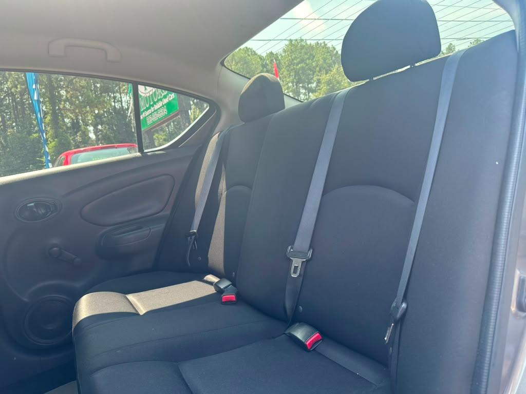 Nissan Versa 1.6 S 5M 2016