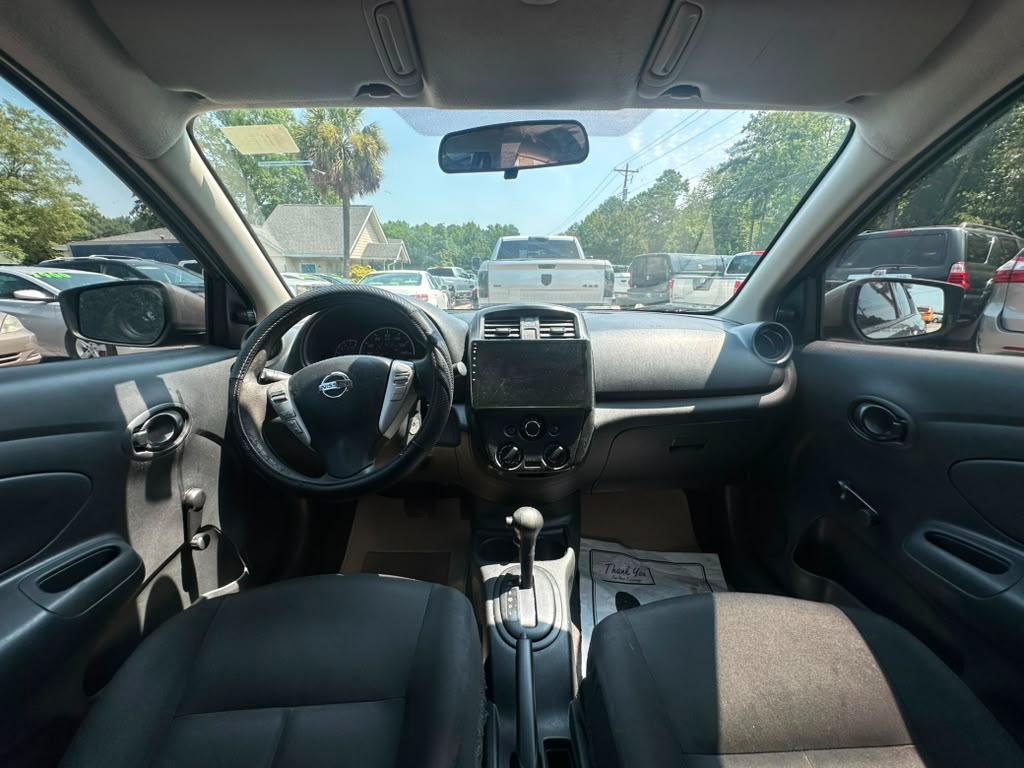 Nissan Versa 1.6 S 5M 2016
