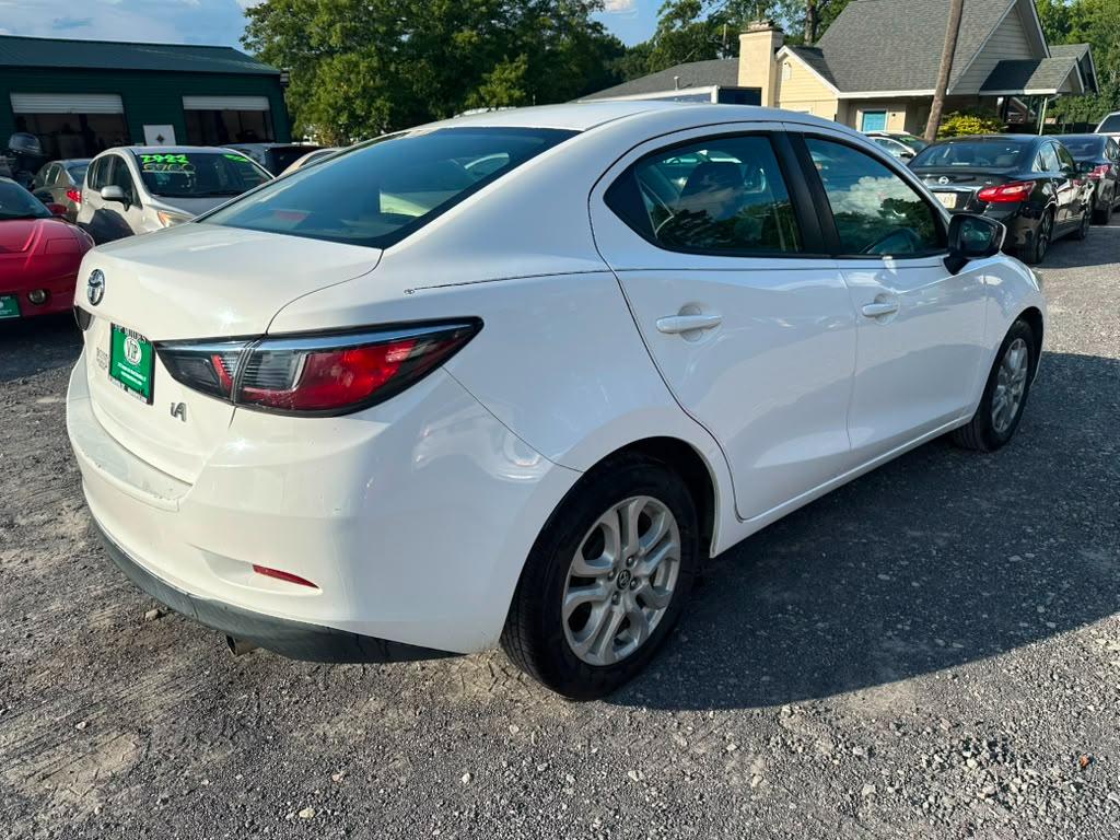 Toyota Yaris iA 6A 2018