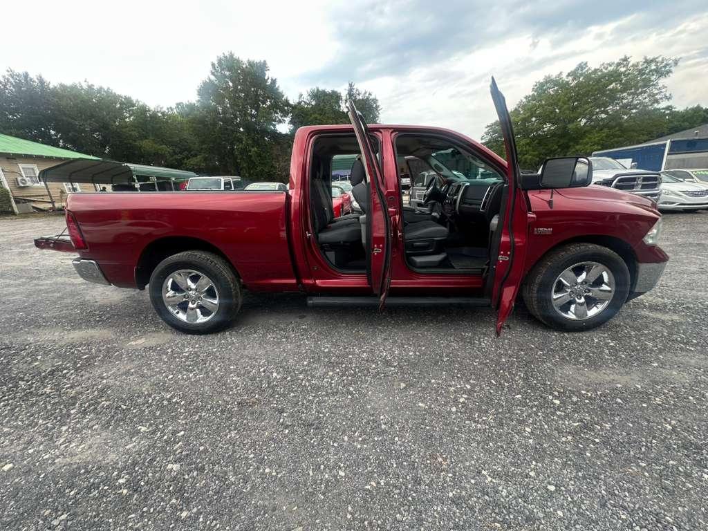 RAM 1500 SLT Quad Cab 2WD 2015