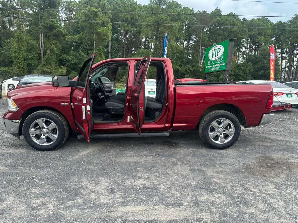 RAM 1500 SLT Quad Cab 2WD 2015