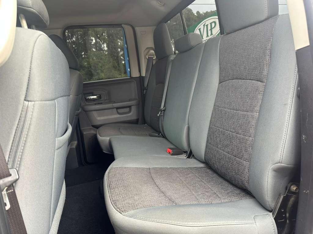 RAM 1500 SLT Quad Cab 2WD 2015