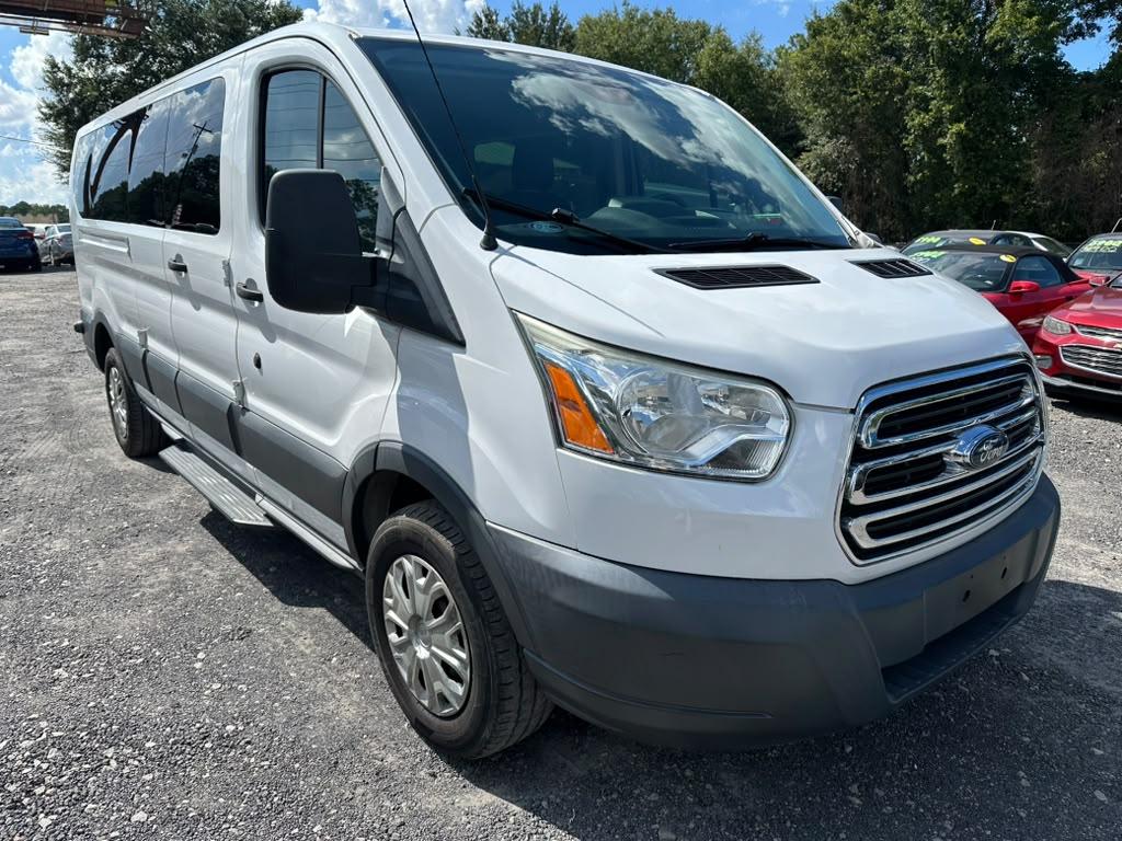 Ford Transit 350 Wagon Low Roof XLT 60/40 Pass. 148-in. WB 2016