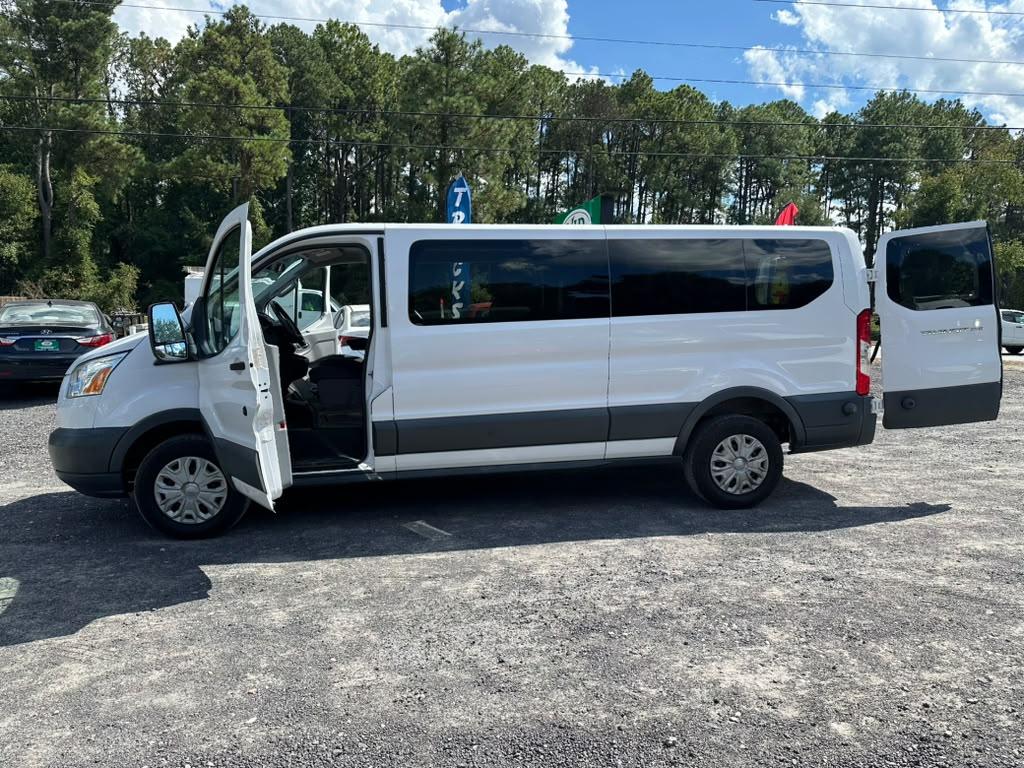 Ford Transit 350 Wagon Low Roof XLT 60/40 Pass. 148-in. WB 2016