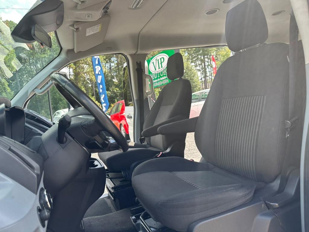 Ford Transit 350 Wagon Low Roof XLT 60/40 Pass. 148-in. WB 2016