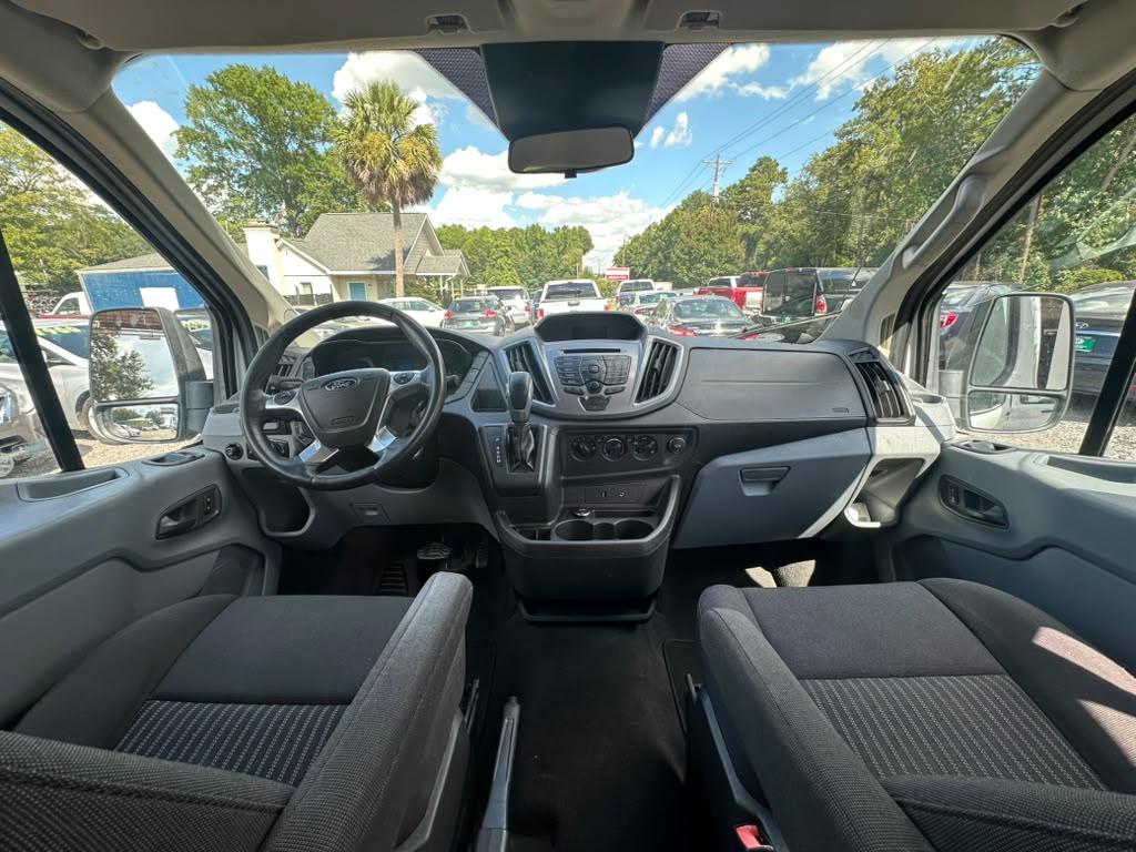 Ford Transit 350 Wagon Low Roof XLT 60/40 Pass. 148-in. WB 2016