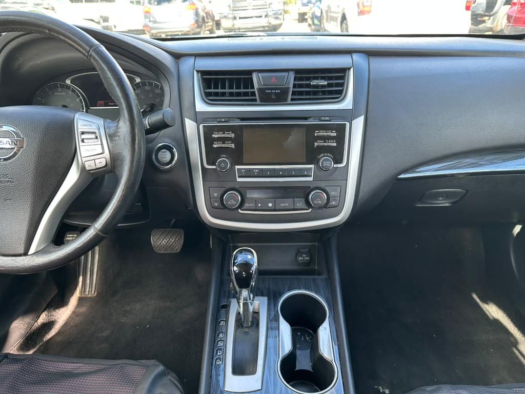 Nissan Altima 2.5 SR 2016