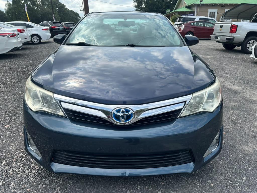 Toyota Camry Hybrid XLE 2014
