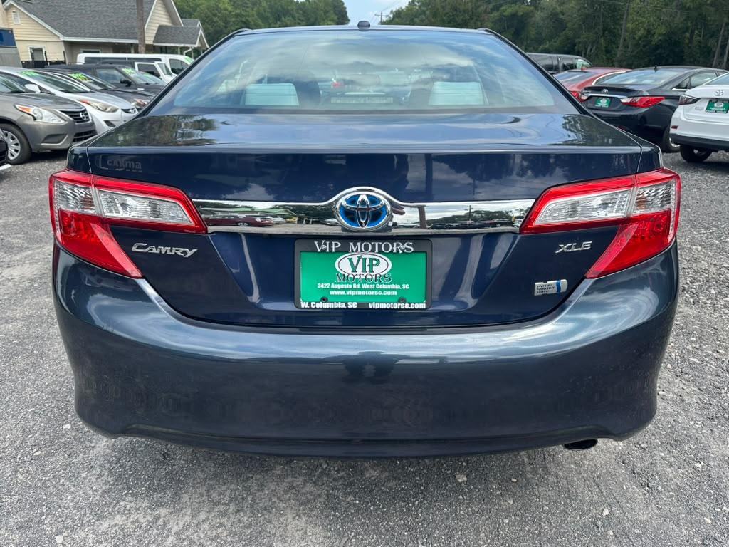 Toyota Camry Hybrid XLE 2014