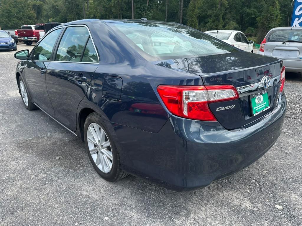 Toyota Camry Hybrid XLE 2014