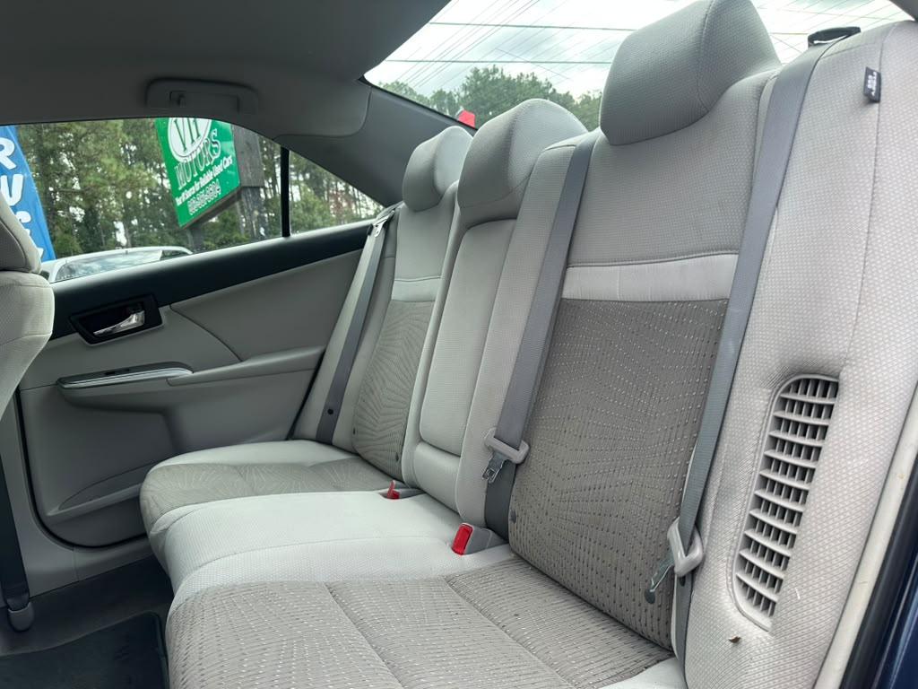 Toyota Camry Hybrid XLE 2014
