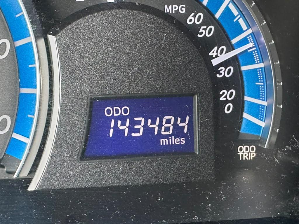 Toyota Camry Hybrid XLE 2014