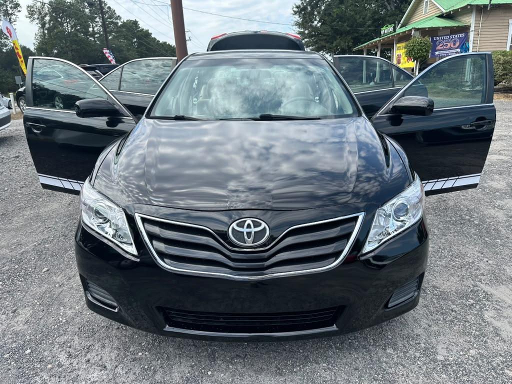 Toyota Camry SE 6-Spd AT 2010