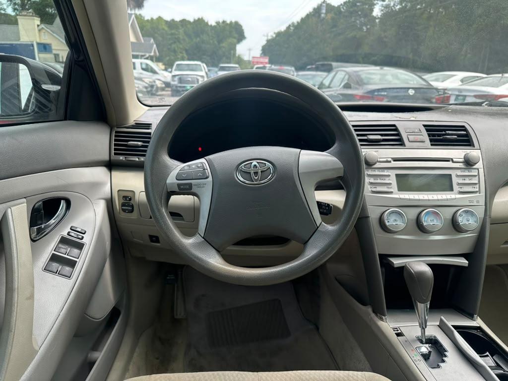 Toyota Camry SE 6-Spd AT 2010