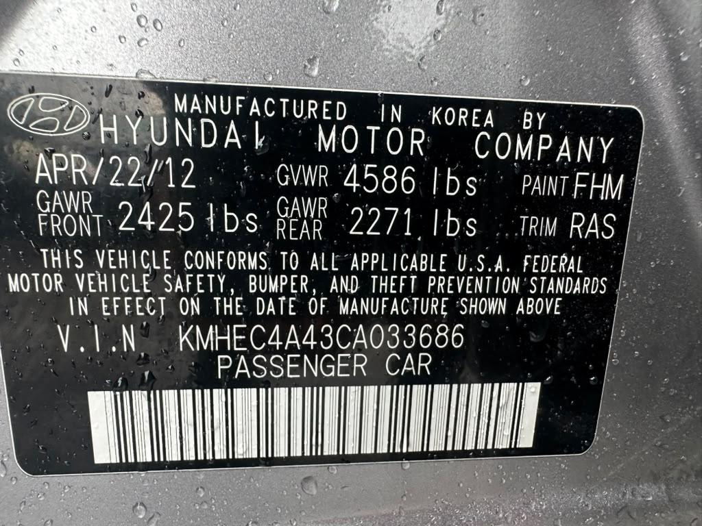 Hyundai Sonata Hybrid Sedan 2012