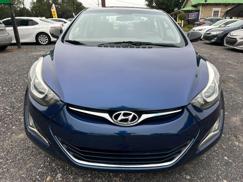 Hyundai Elantra SE 6AT 2015