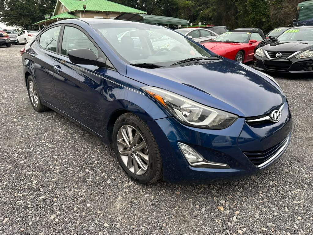 Hyundai Elantra SE 6AT 2015