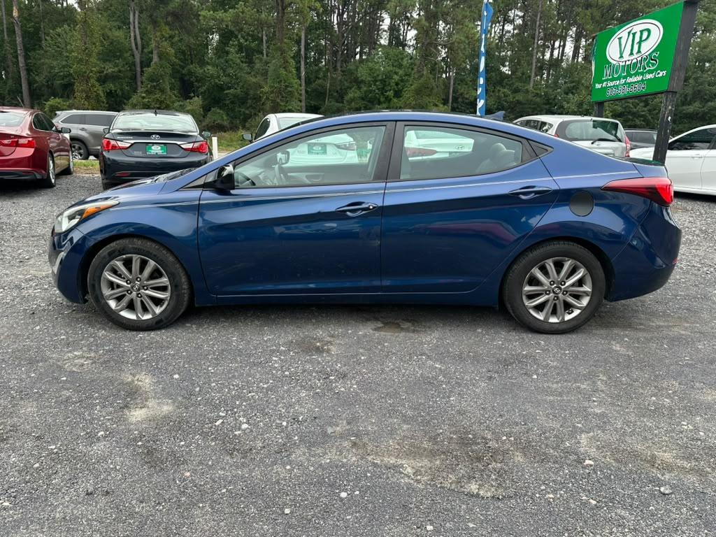 Hyundai Elantra SE 6AT 2015