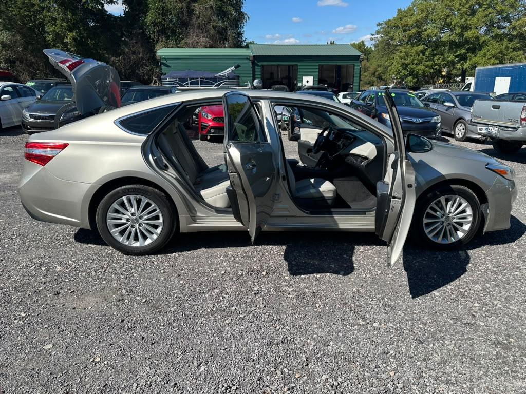 Toyota Avalon Hybrid XLE Premium 2014